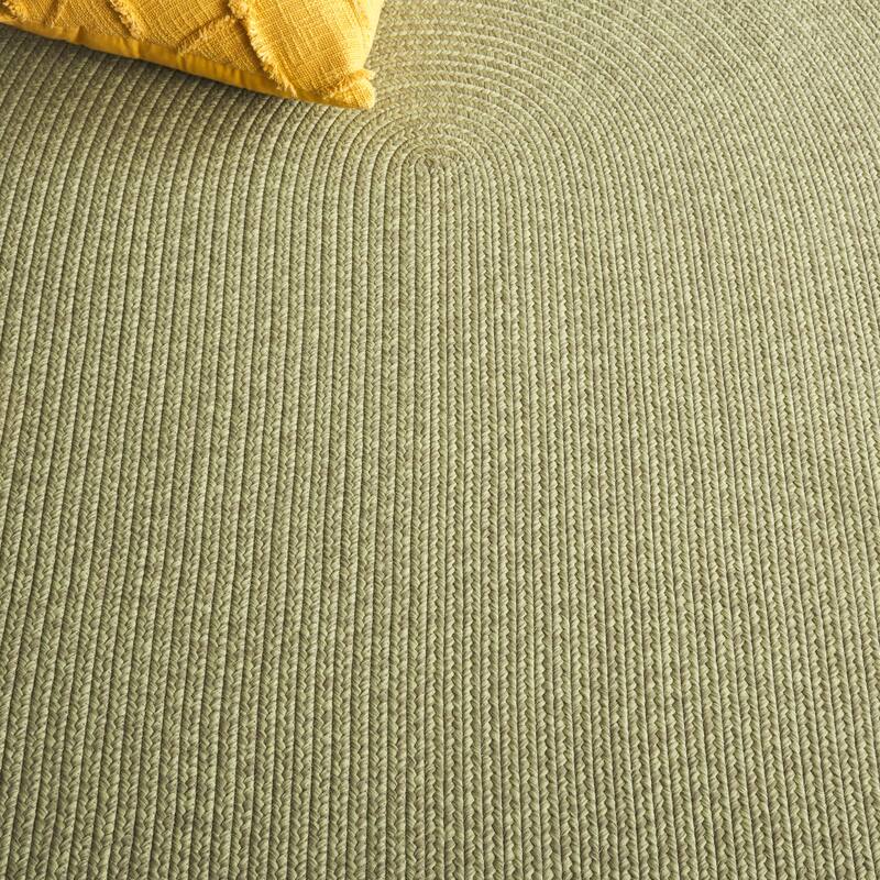SAFAVIEH Handmade Braided Cosetta Indoor/Outdoor Machine Washable Rug
