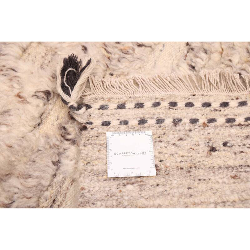 ECARPETGALLERY Hand-knotted Tangier Cream Wool Rug - 5'1 x 8'2