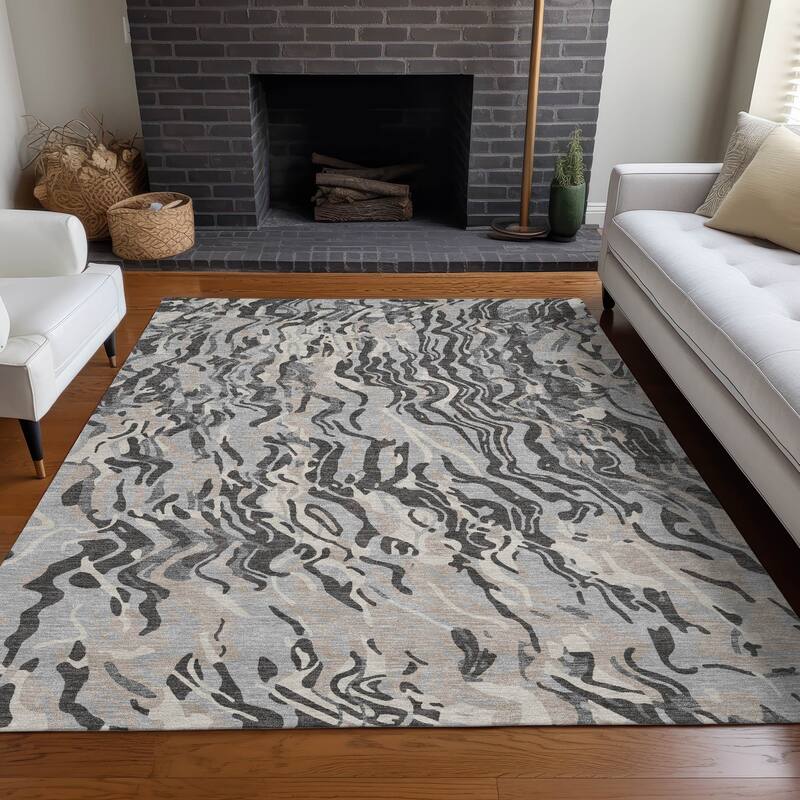 Machine Washable Indoor/ Outdoor Abstract Flow Chantille Rug