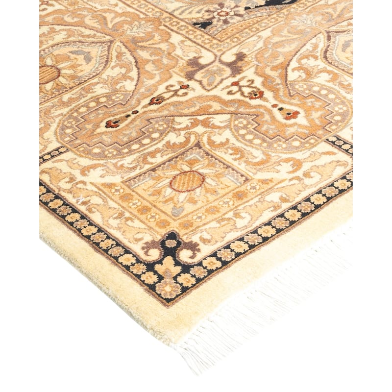 Overton Handknotted Wool Traditional Oriental Ivory Area Rug - 6' x 9'