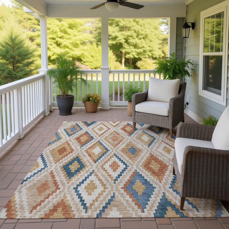 Machine Washable Indoor/ Outdoor Global Geo Chantille Rug