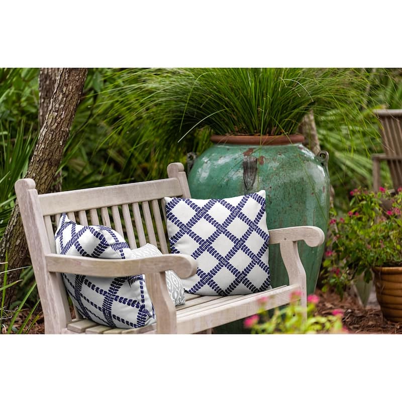 Leaf Plaid Indoor/Outdoor Throw Pillow