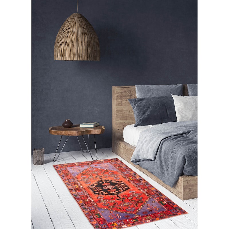 ECARPETGALLERY Hand-knotted Andelz Red Wool Rug - 4'6 x 7'5