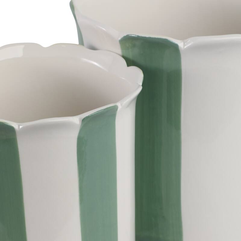 Ceramic Planter Scalloped Edge and Vertical Textured Design (Set of 2) - 8" x 8" x 7"