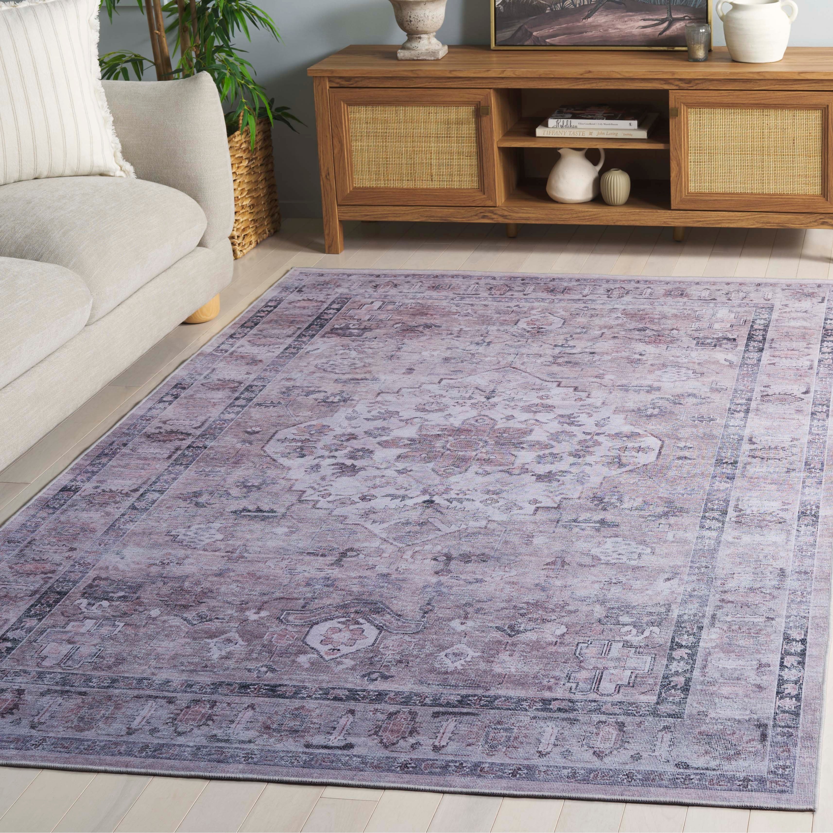 SAFAVIEH Tucson Noemy Machine Washable & Slip Resistant Rug