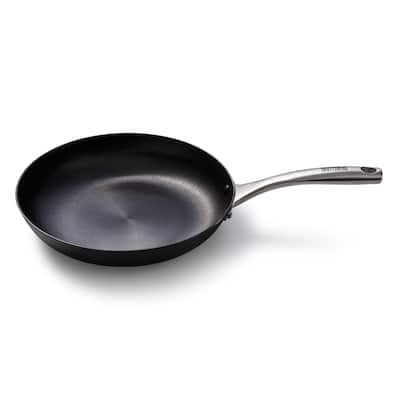 Skottsberg 11 in. Cast Iron Frying Pan