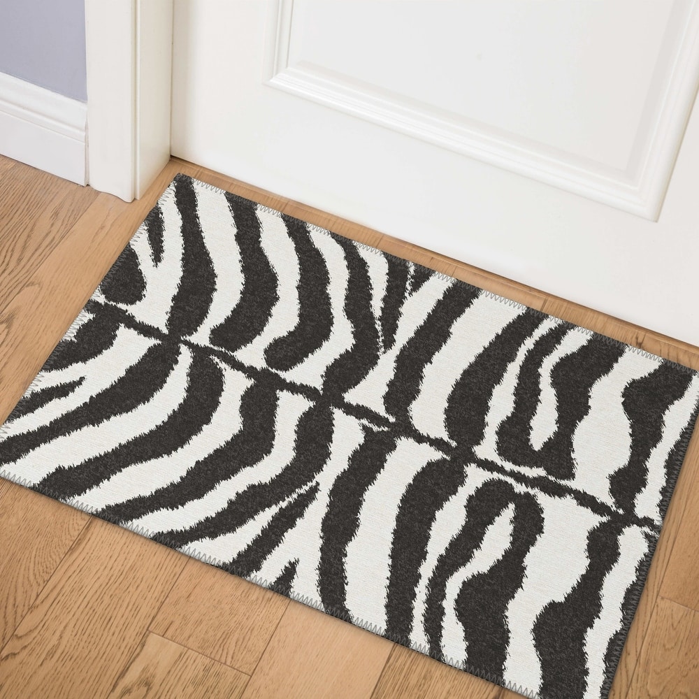 Addison Indoor/ Outdoor Safari Zebra Animal Print Washable Area Rug