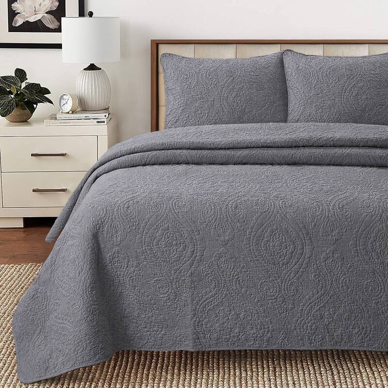 Gracewood Hollow Golding Medallion Cotton Solid (White, Ivory or Gray) Quilt Bedding Set - Gray - Queen