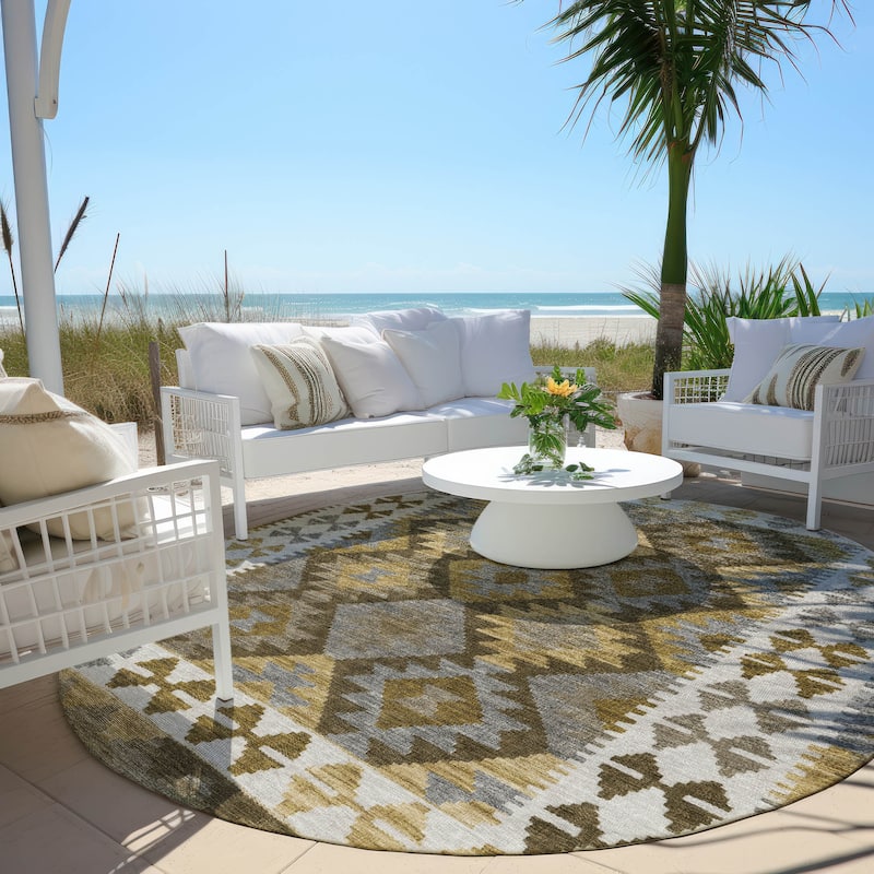 Machine Washable Indoor/ Outdoor Boho Global Chantille Rug - Brown - 8' x 8' - Round