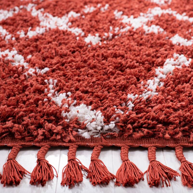 SAFAVIEH Pro Lux Shag Darcia Moroccan Tassel 2.4-inch Thick