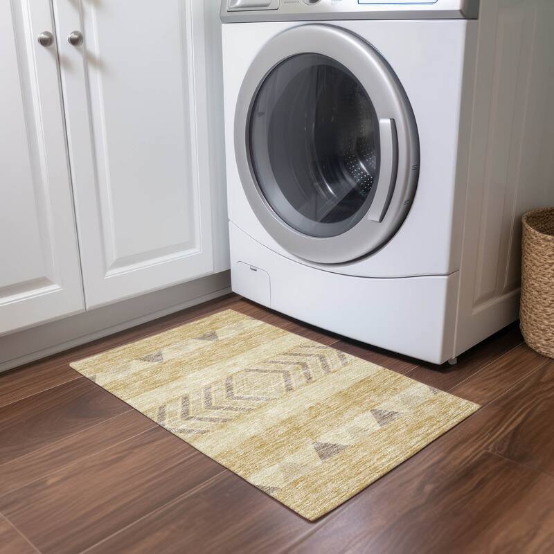 Machine Washable Indoor/ Outdoor Global Boho Chantille Rug