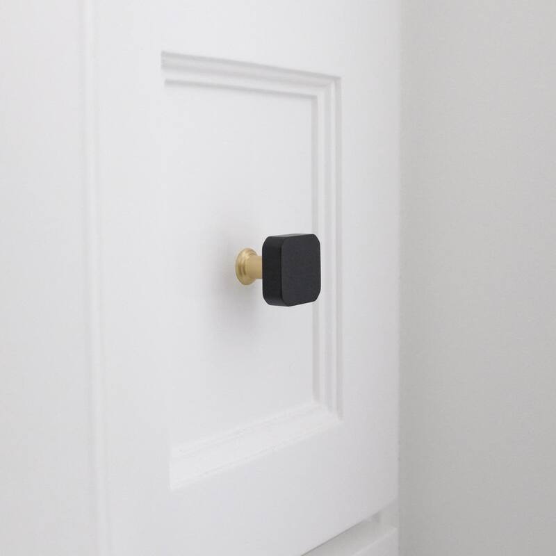 Hapny Home M28 SPLIT Mod 1-1/8" Luxury Square Solid Metal Split Finish