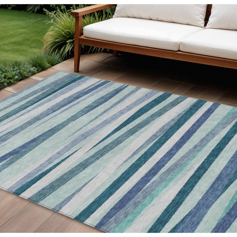 HomeRoots Striped Transitional Rectangle Outdoor Rug - 10' X 14'