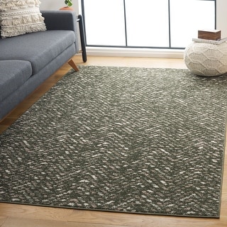 SAFAVIEH Adirondack Isabelle Chevron Distressed Rug