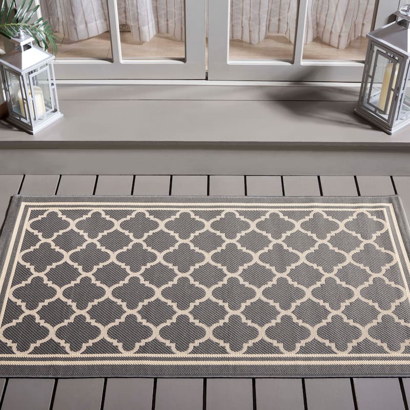 SAFAVIEH Courtyard Kristelle Indoor/ Outdoor Waterproof Patio Backyard Rug