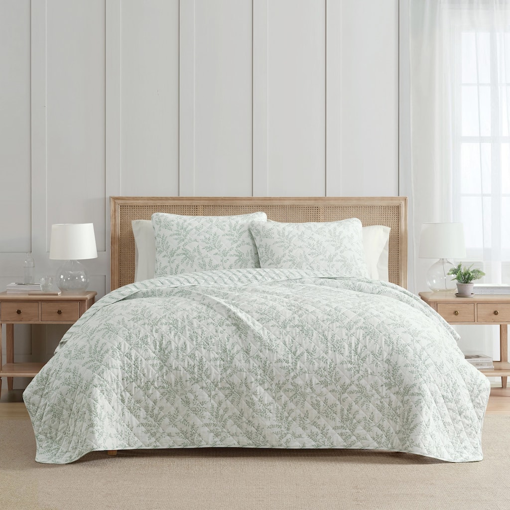 Martha Stewart Murray Leaves Cotton Reversible Green Quilt Set
