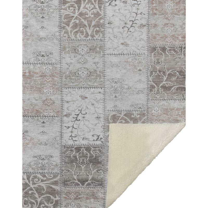 Premium Machine Washable Traditional Patchwork Sherpa Throw Blanket