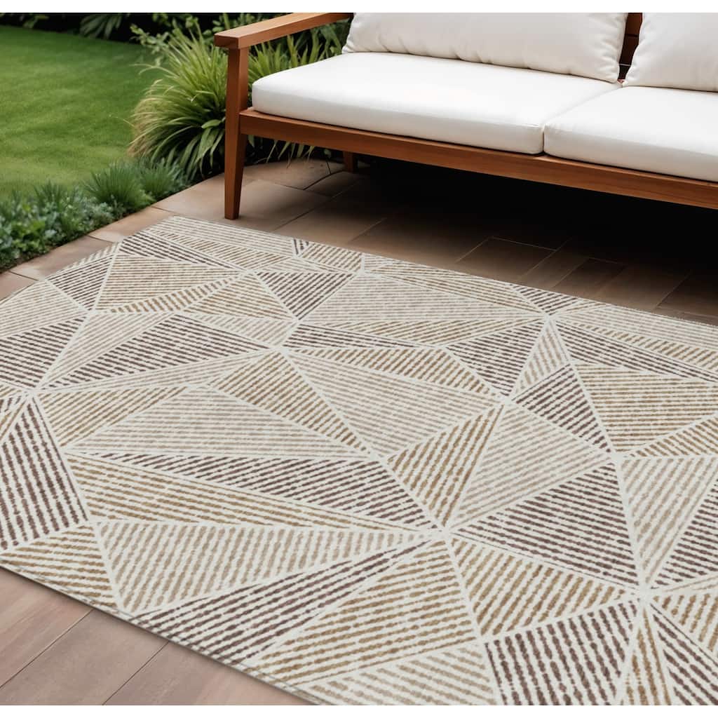 HomeRoots Geometric Transitional Rectangle Outdoor Rug