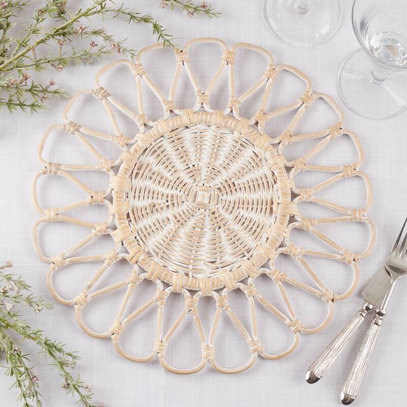 Rattan Placemats With Cutwork Design (Set of 4) - 15"x15"