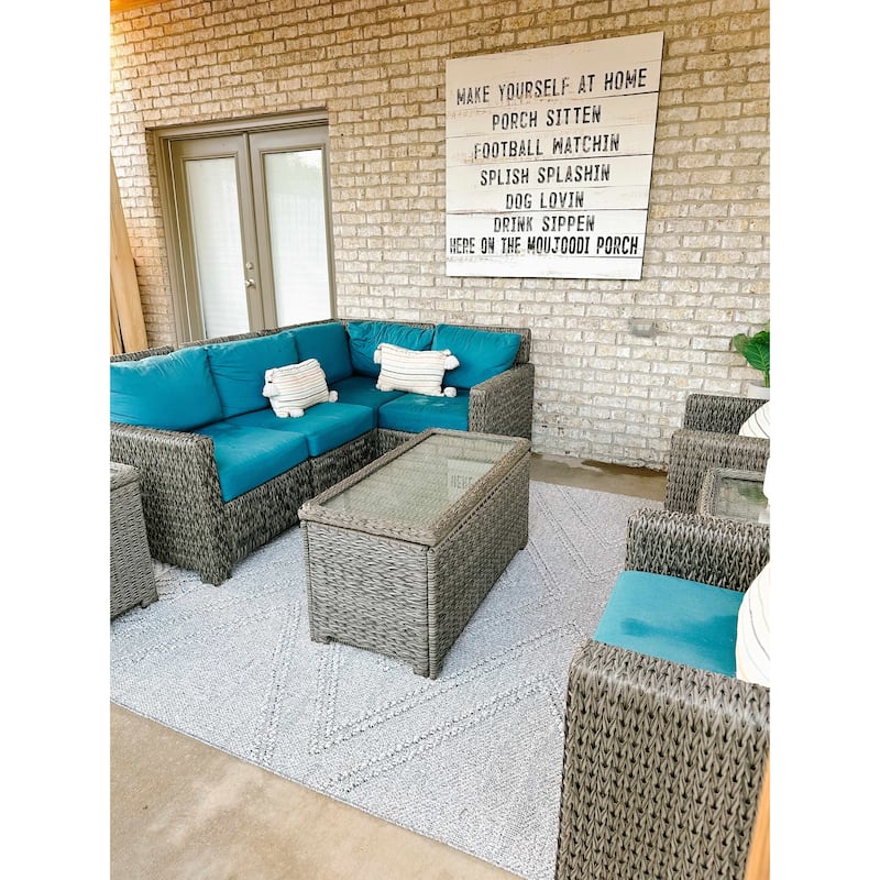 Hauteloom Areli Diamond Geometric Farmhouse Patio Outdoor Area Rug