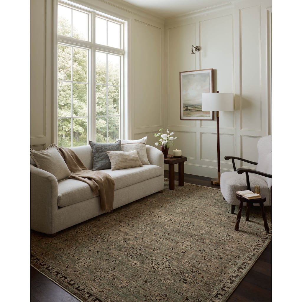 Alexander Home Bessera Traditional Area Rug