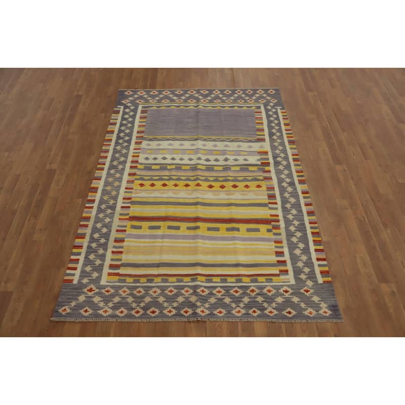 Hand Woven Southwestern Wool Multi-Colored Geometric Area Rug - 7' 4'' X 5' 0''