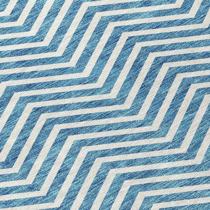 HomeRoots Chevron Transitional Rectangle Outdoor Rug