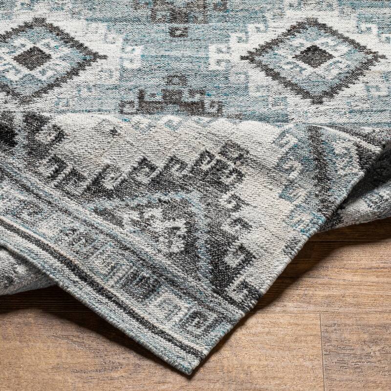Siya Southwestern Area Rug