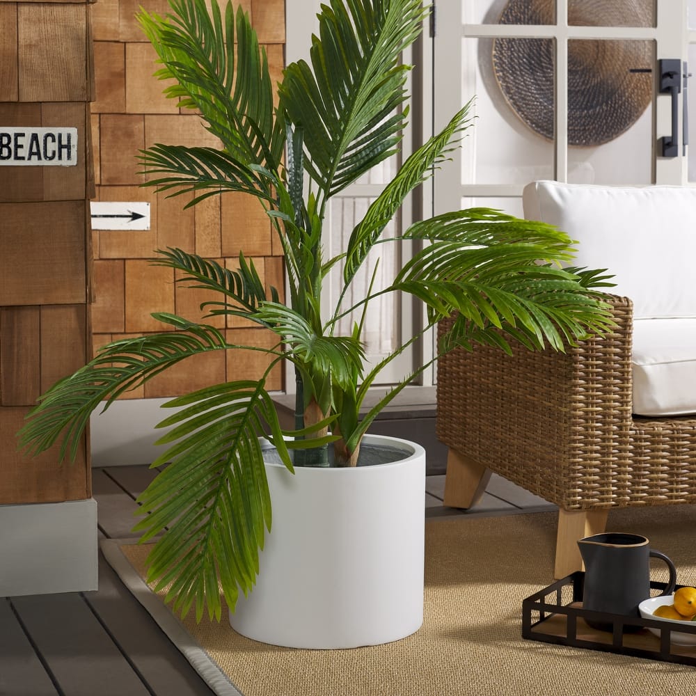 SAFAVIEH Outdoor Lexis Black Planter - 15"W x 15"D x 13"H