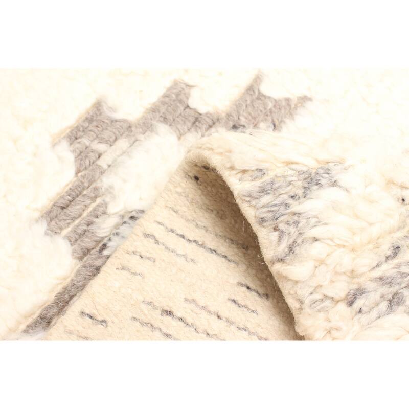 ECARPETGALLERY Hand-knotted Tangier Cream Wool Rug - 5'6 x 7'6