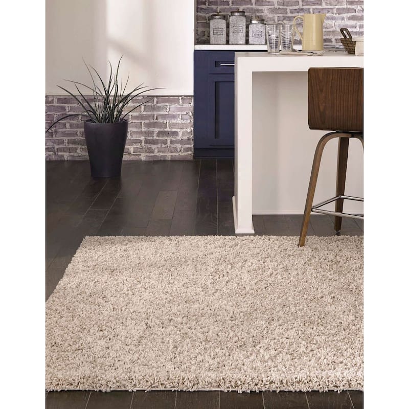 Shag Laurian Collection Area Rug