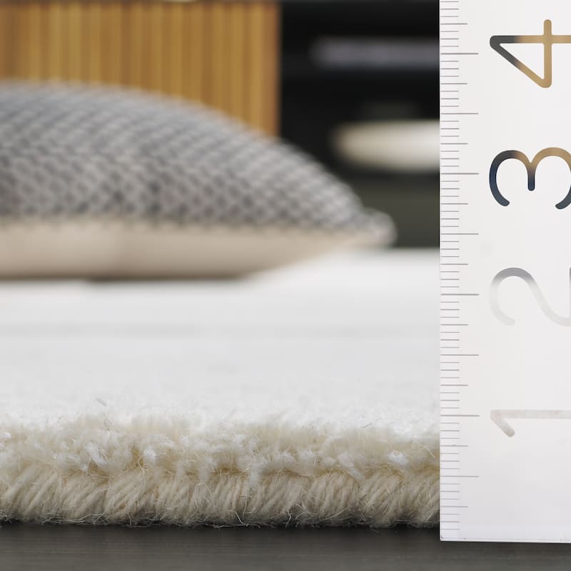 SAFAVIEH Hand-Loomed Mykonos Efkea Modern & Contemporary Wool Rug