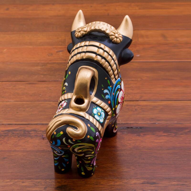 Handmade Big Colorful Pucara Bull Ceramic figurine (Peru) - 27 x 27 x 17
