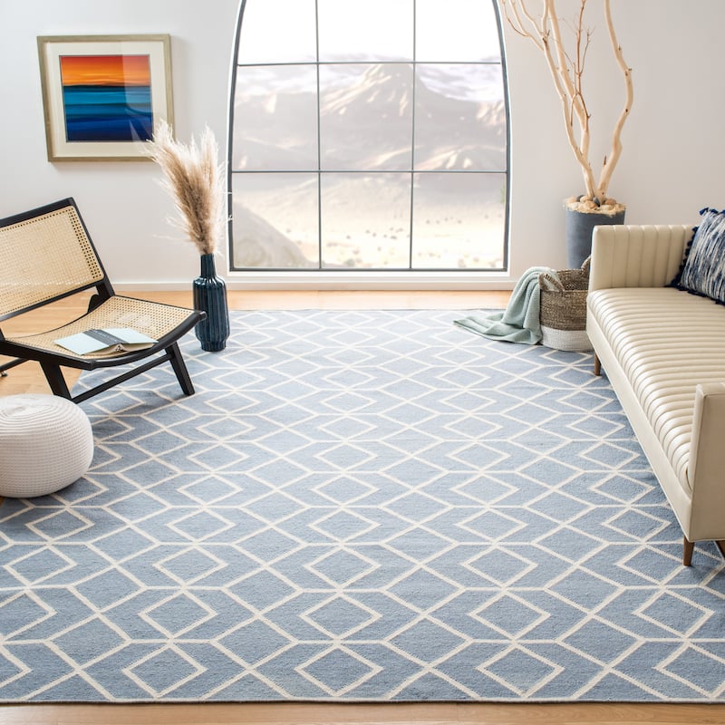 SAFAVIEH Handmade Flatweave Dhurries Kruttika Modern Moroccan Wool Rug - 8' x 10' - Blue/Ivory