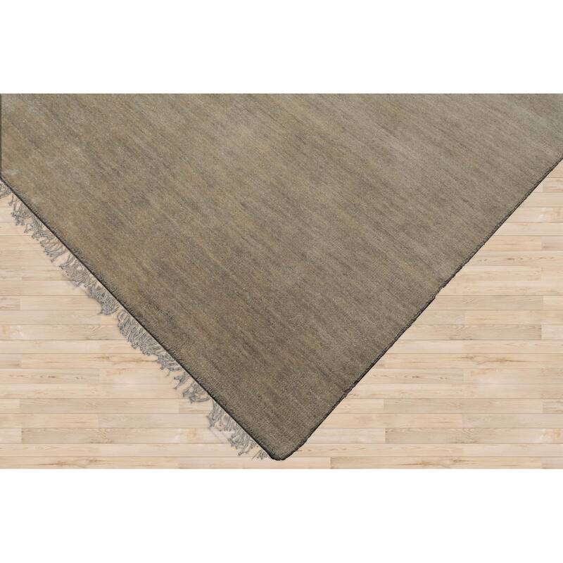 Hand Loomed Mossy Gray Hand Made Wool Modern & Contemporary Area Rug