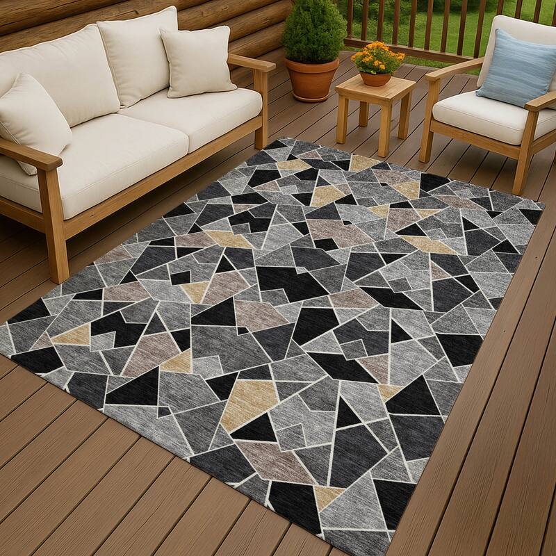 Machine Washable Indoor/ Outdoor Modern Mosaic Chantille Rug