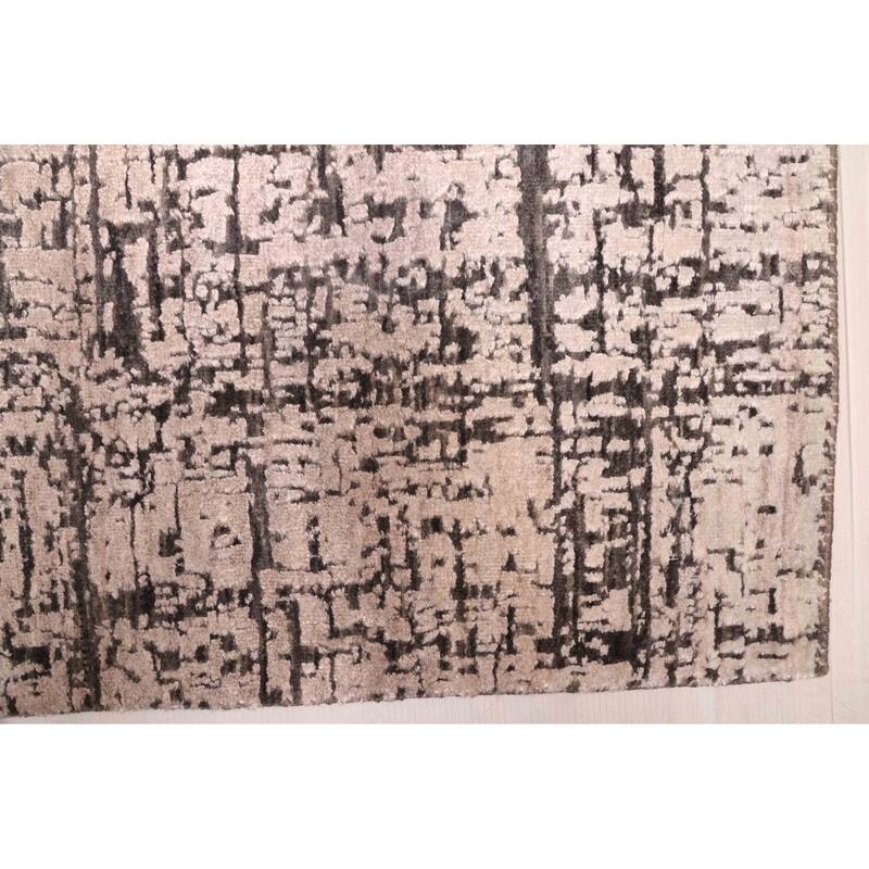 ECARPETGALLERY Hand-knotted Legacy Beige, Charcoal Silk, Wool Rug - 2'6 x 10'3