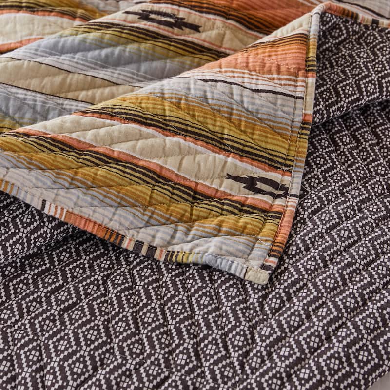 Barefoot Bungalow Painted Desert Quilt and Pillow Sham Set