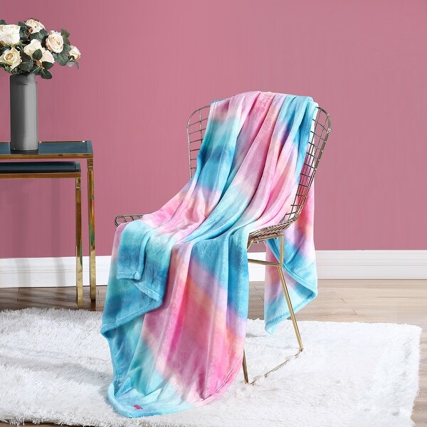 Betsey johnson throw blanket hot sale