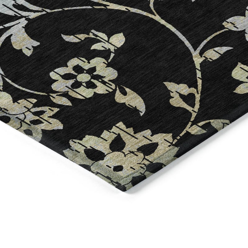HomeRoots Floral Transitional Rectangle Outdoor Rug