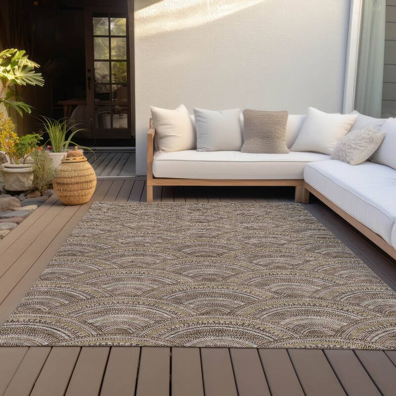 Machine Washable Indoor/ Outdoor Modern Mosaic Chantille Rug