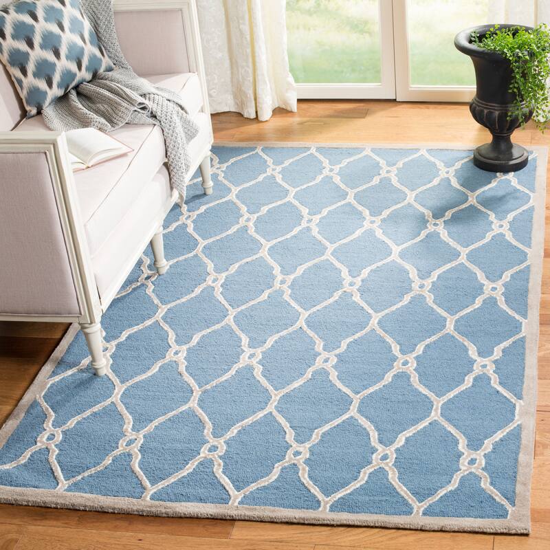 SAFAVIEH Handmade Cambridge Richtsje Moroccan Trellis Wool Rug - 8' x 10' - Navy/Ivory