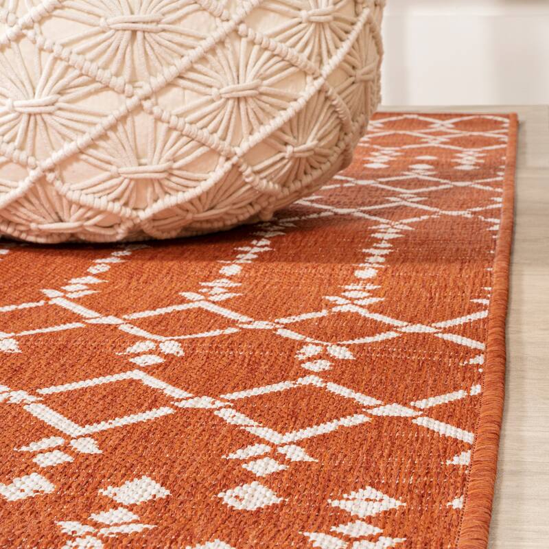 JONATHAN Y Trebol Moroccan Geometric Textured Weave Indoor/Outdoor Area Rug