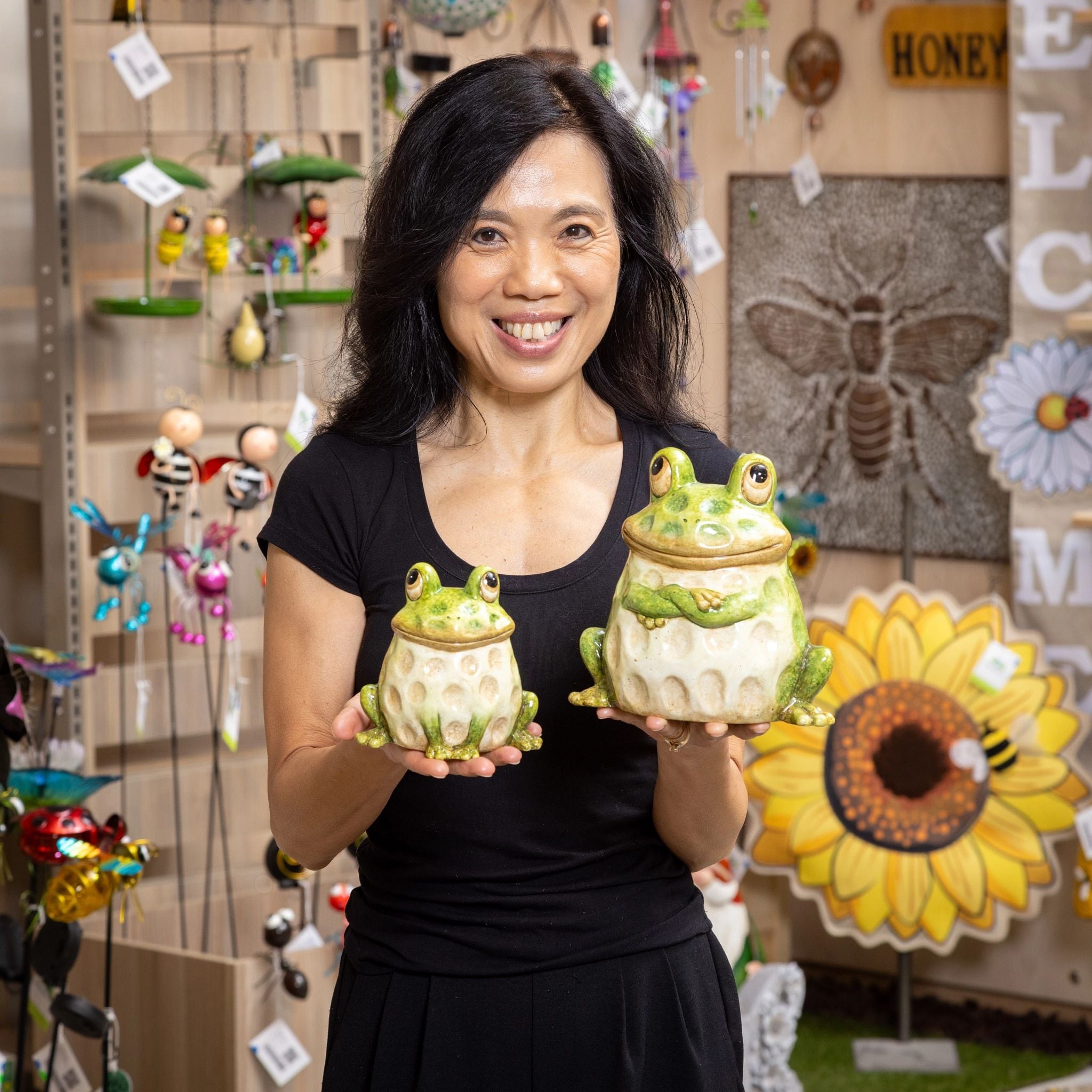 Ceramic Frog Family Garden Statue, Set of 3, 7"H