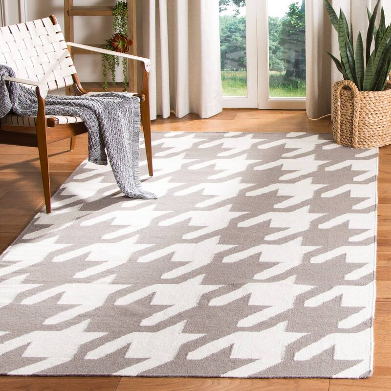 SAFAVIEH Hand-woven Moroccan Tonda Reversible Dhurrie Grey Wool Rug - 4' x 6' - Grey/Ivory