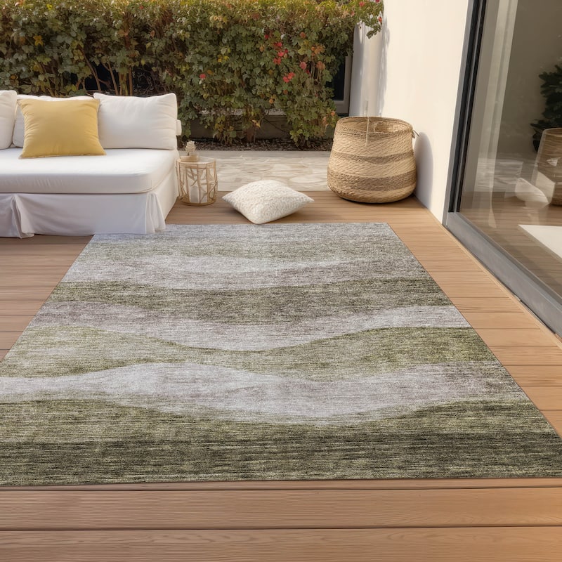 Machine Washable Indoor/ Outdoor Contemporary Waves Chantille Rug