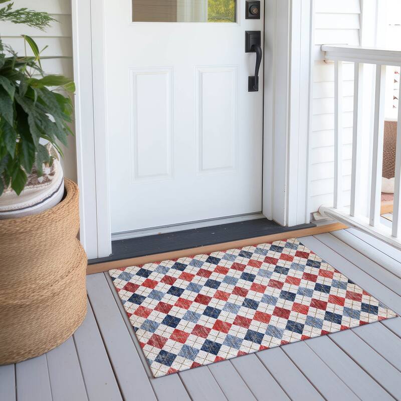 Machine Washable Indoor/ Outdoor Modern Argyle Chantille Rug - Red - 1'8" x 2'6"