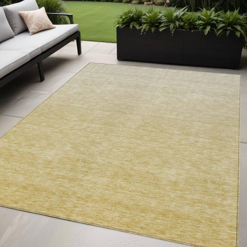 HomeRoots Ombre Transitional Rectangle Outdoor Rug - 5' X 8'