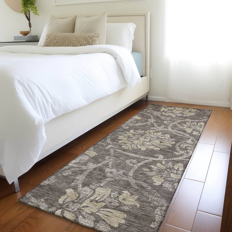 Machine Washable Indoor/ Outdoor Chantille Floral Scroll Rug