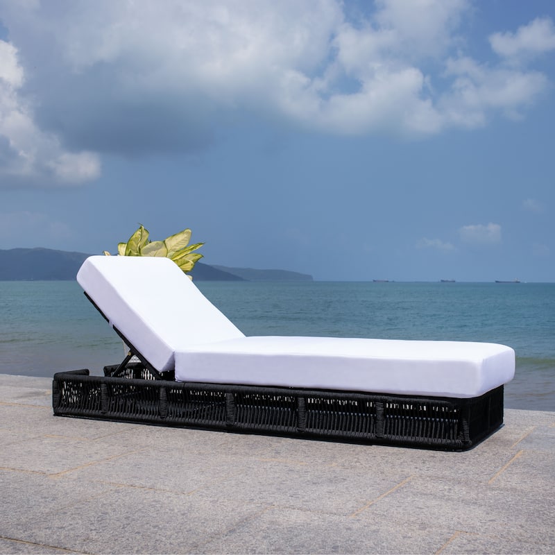 SAFAVIEH Outdoor Tinna Sun Lounger - 75"W x 25"D x 13"H
